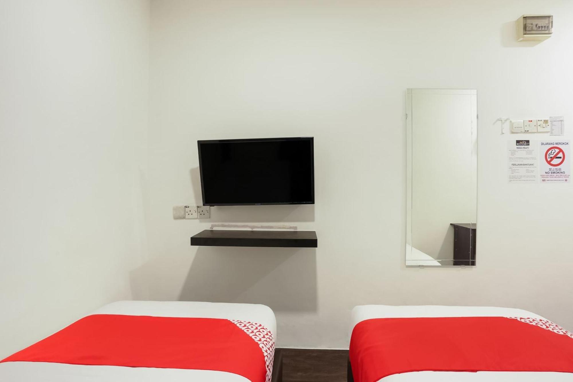 Oyo 90460 Hotel Kl2F Rest & Go Shah Alam Buitenkant foto