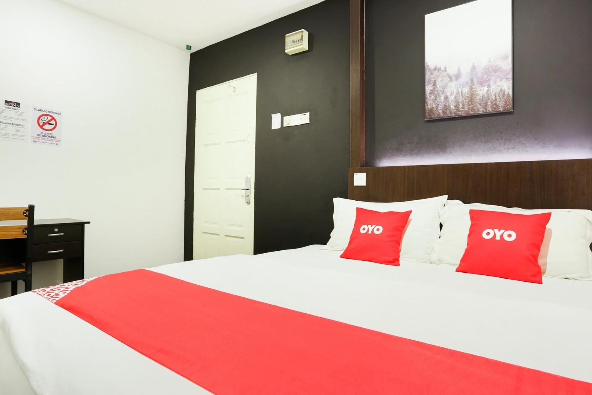Oyo 90460 Hotel Kl2F Rest & Go Shah Alam Buitenkant foto