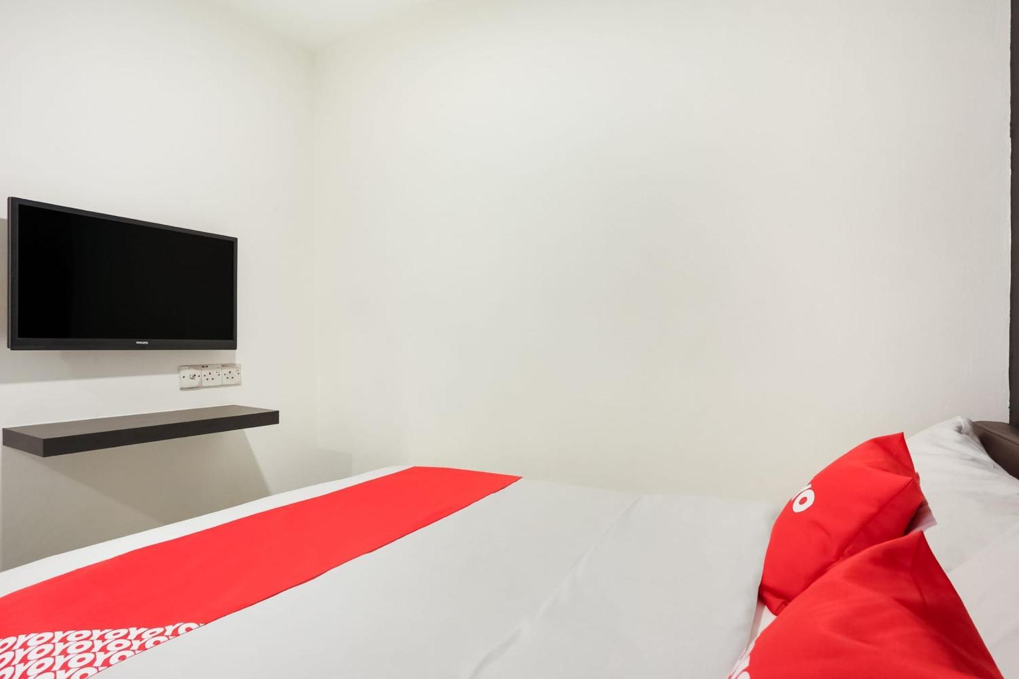 Oyo 90460 Hotel Kl2F Rest & Go Shah Alam Buitenkant foto