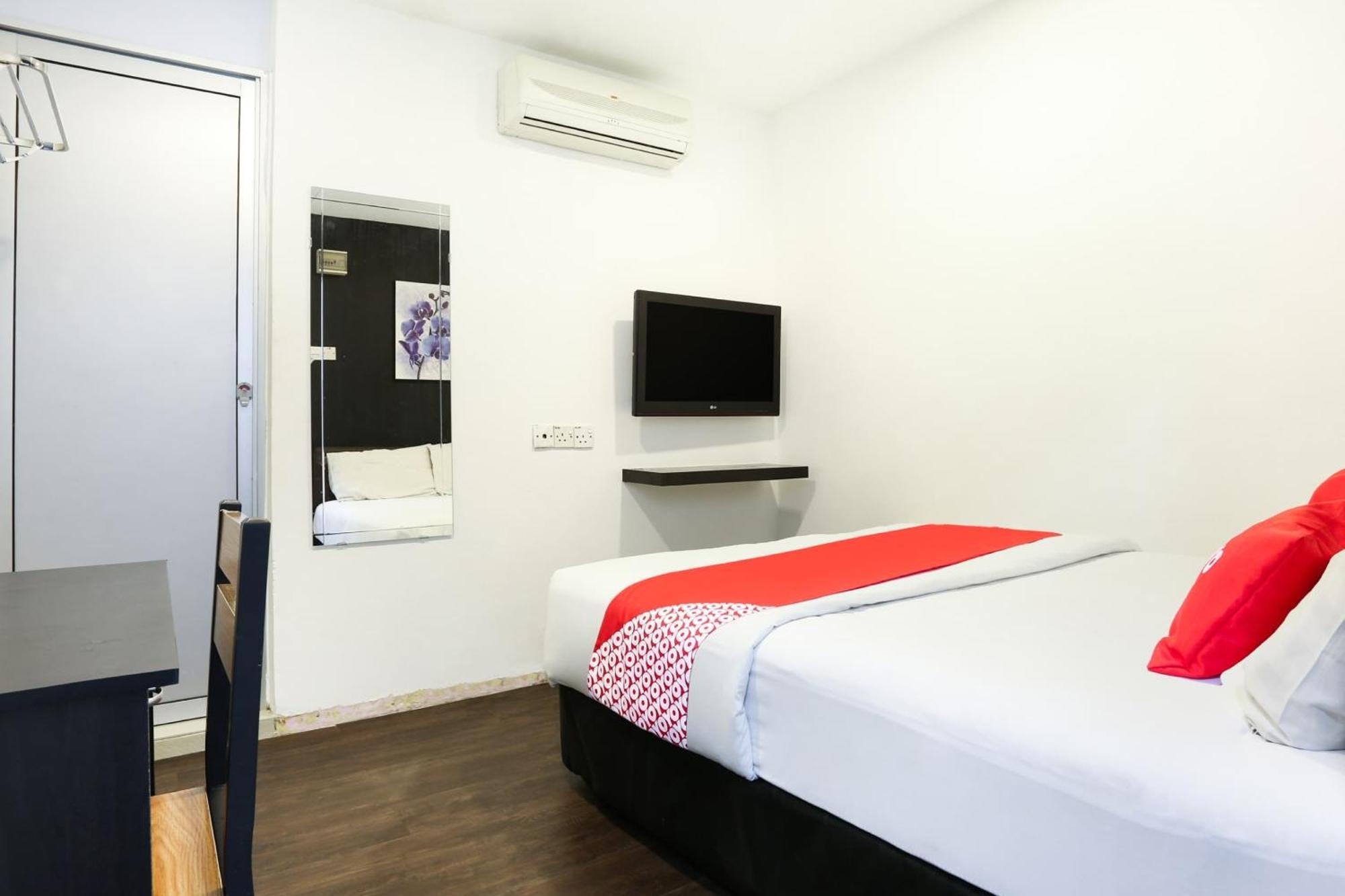 Oyo 90460 Hotel Kl2F Rest & Go Shah Alam Buitenkant foto