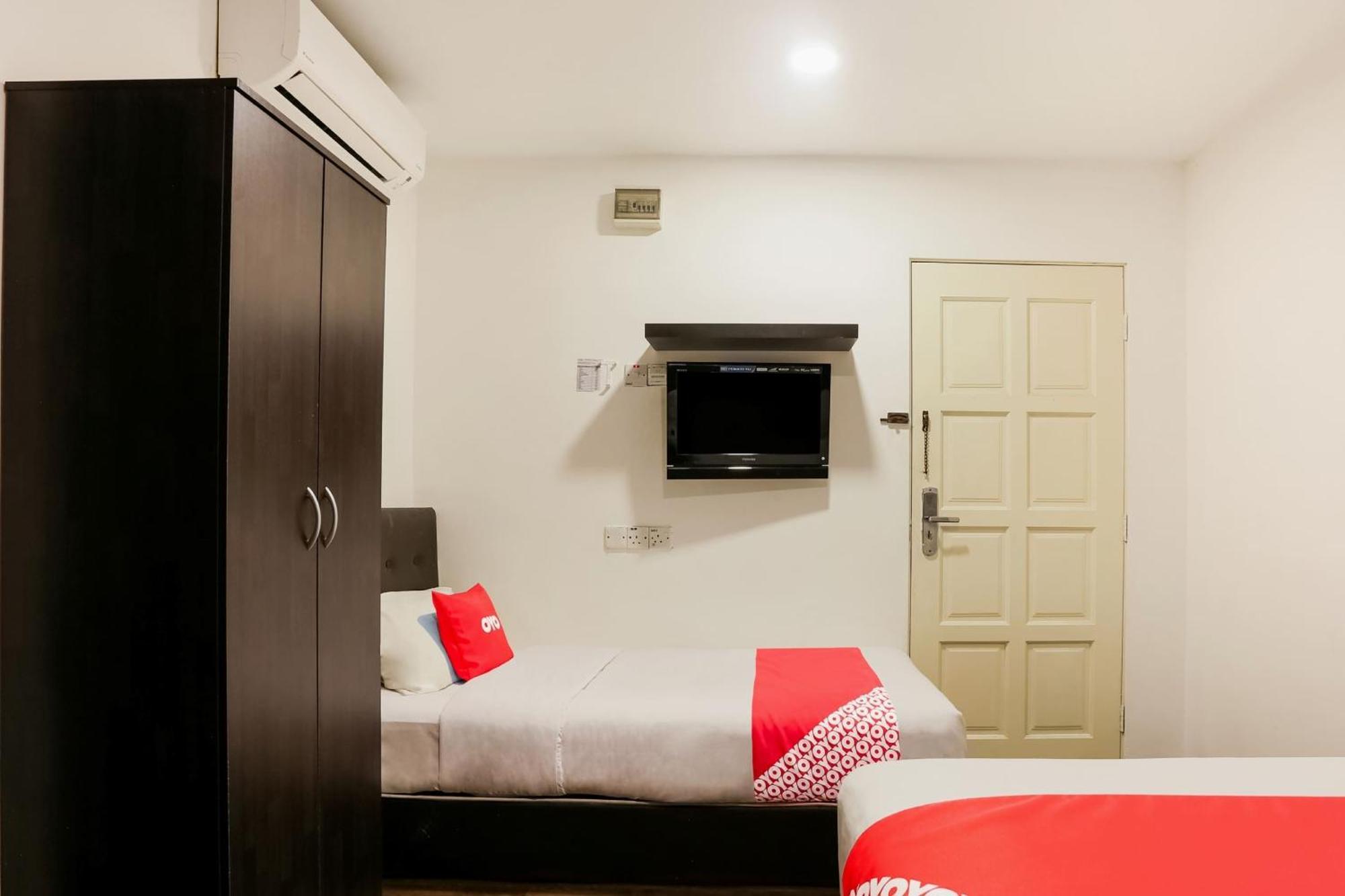 Oyo 90460 Hotel Kl2F Rest & Go Shah Alam Buitenkant foto